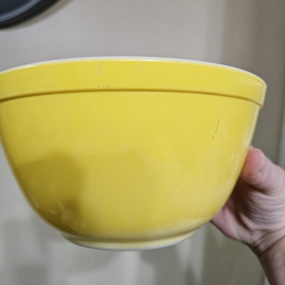 Pyrex Yellow Bowl #402 - Picture 6 of 14